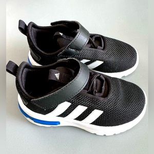Adidas Racer Elastic Lace Black Toddler Shoes with Top Strap in Size 8